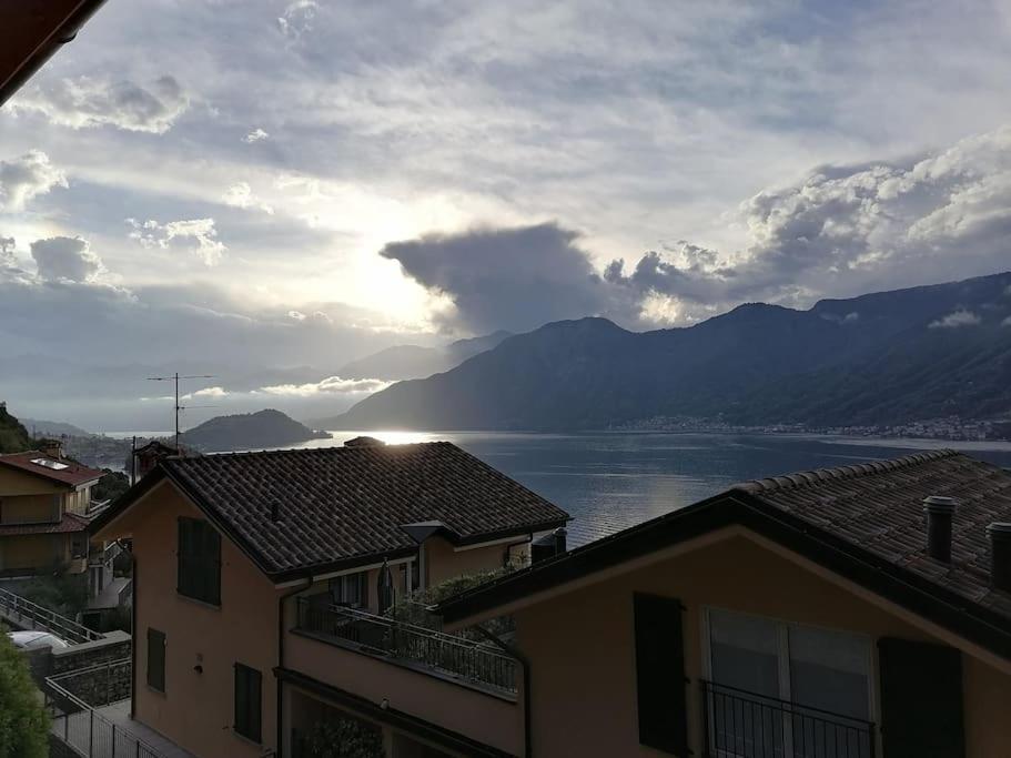 Vista Lago Panoramica Colonno Exterior foto